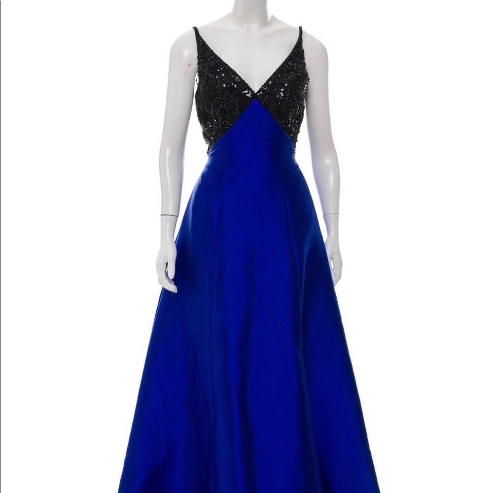 JOVANI- Beautiful Formal/Prom Gown